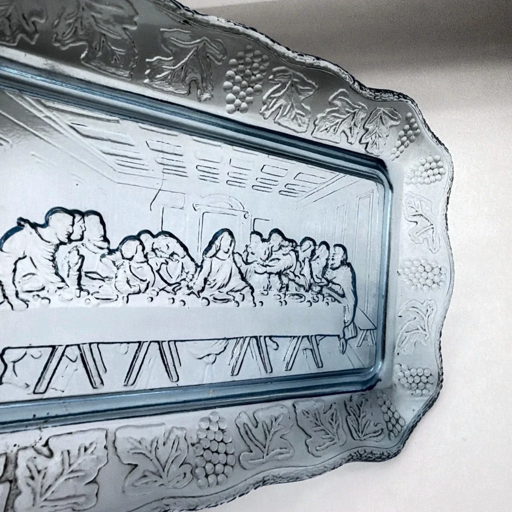 VTG Tiara Indiana Glass Light Blue Serving Tray Last Supper Relief Scalloped
